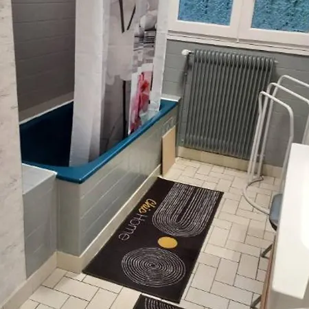 Maison Nature Au Coeur De Vichy: Confort, Proche De La Ville, Draps Inclus, Animaux Acceptes - Fr-1-489-414